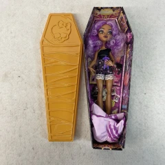 Monster High Buried Secrets: Clawdeen Wolf - Cozy Creepover (Complete)